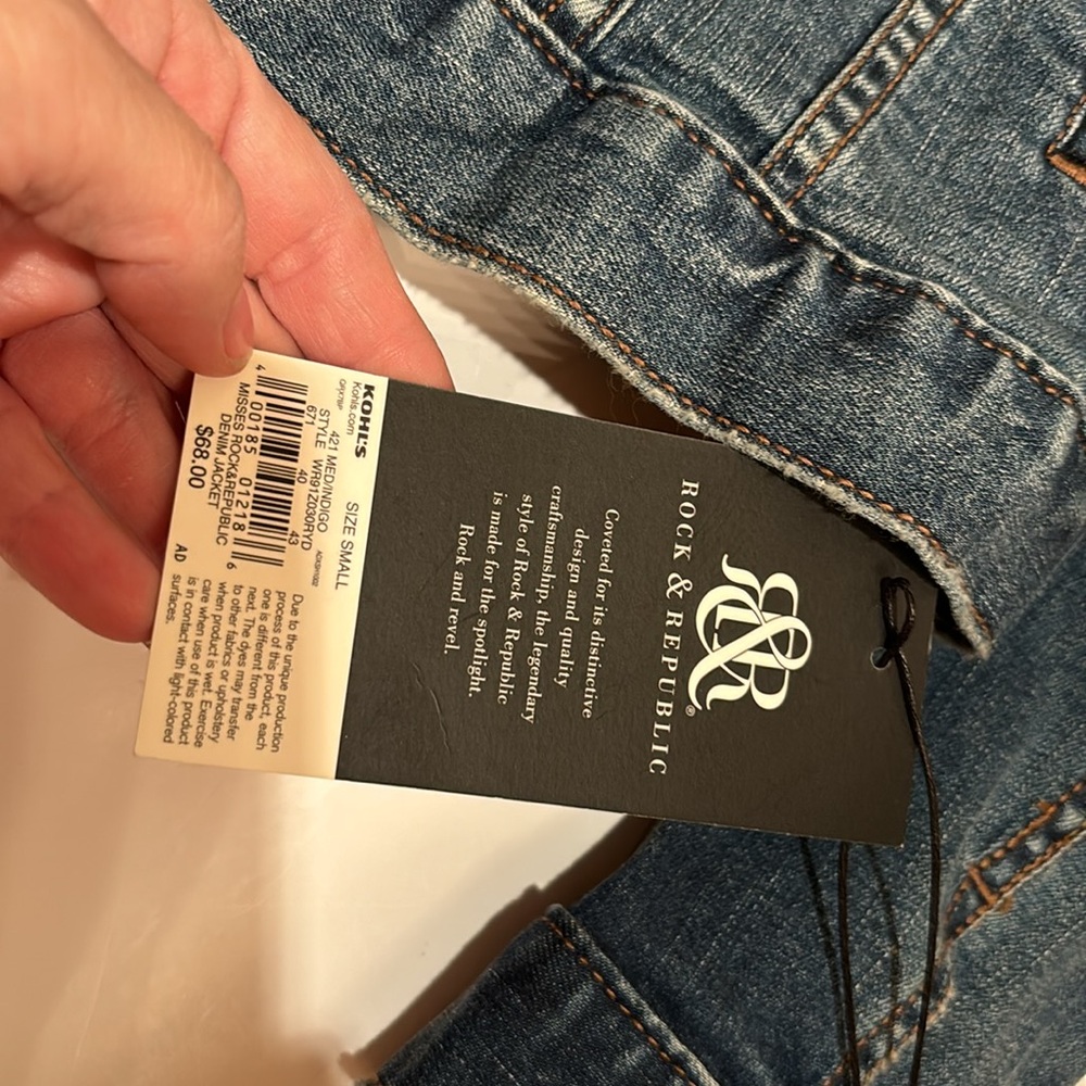 NWT ROCK & REPUBLIC Denim, jean jacket, medium, indigo size small women’s - Picture 6 of 10